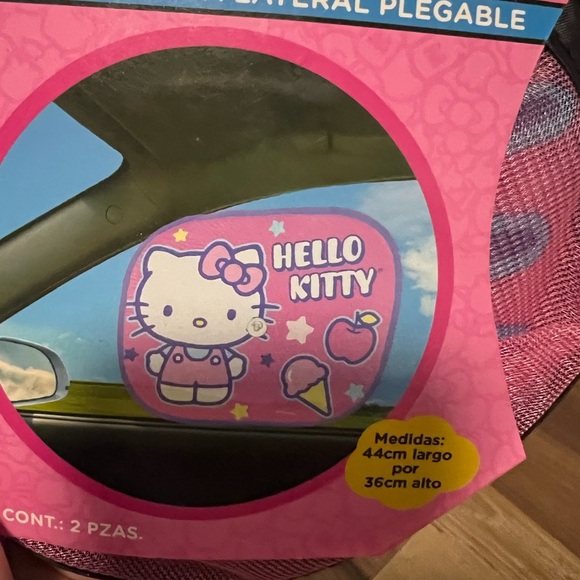 Hello Kitty Pink and Blue Foldable Sunshade - Picture 3 of 3